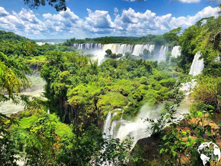 Read more about the article Wodospady Iguazu – przygotuj się na zanurzenie!